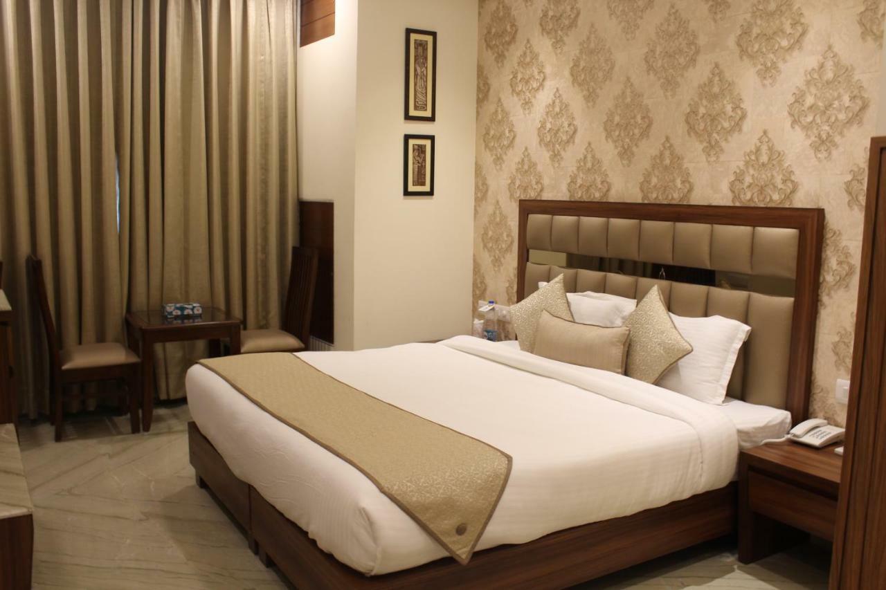 Royal Residence Iffco Chowk Gurgáon Kültér fotó